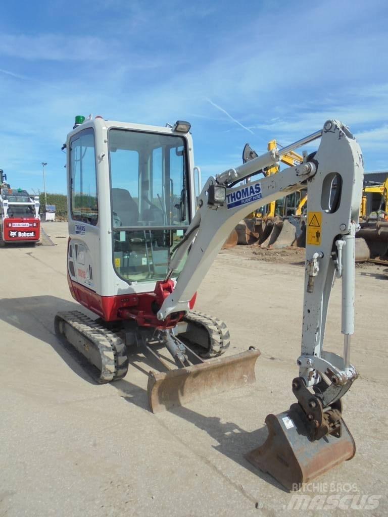 Takeuchi TB216 Mini pelle < 7t