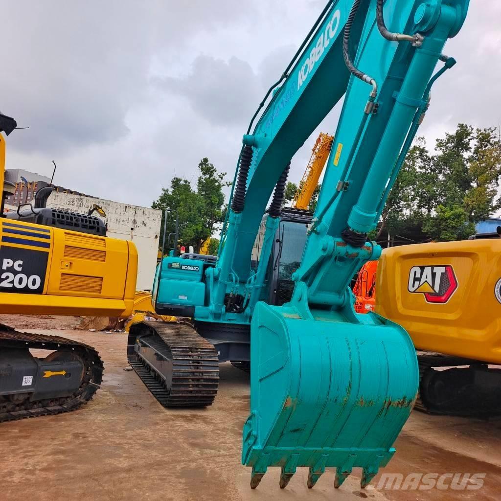 Kobelco SK 200 Pelle sur chenilles
