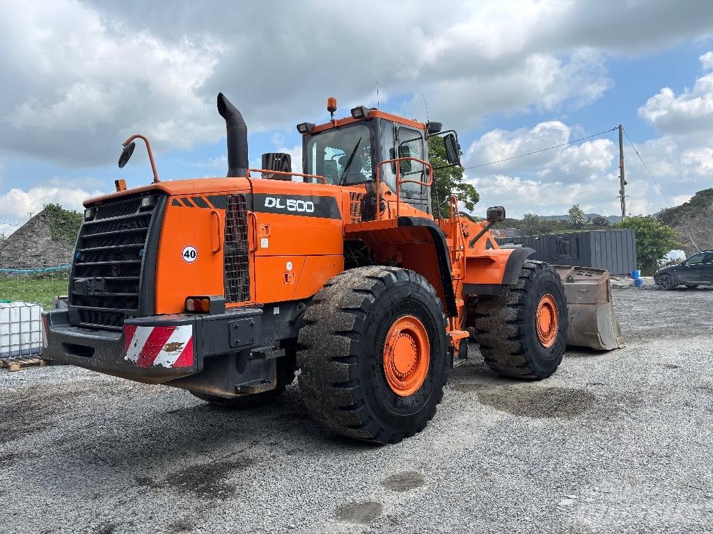 Doosan DL 500 Chargeuse sur pneus