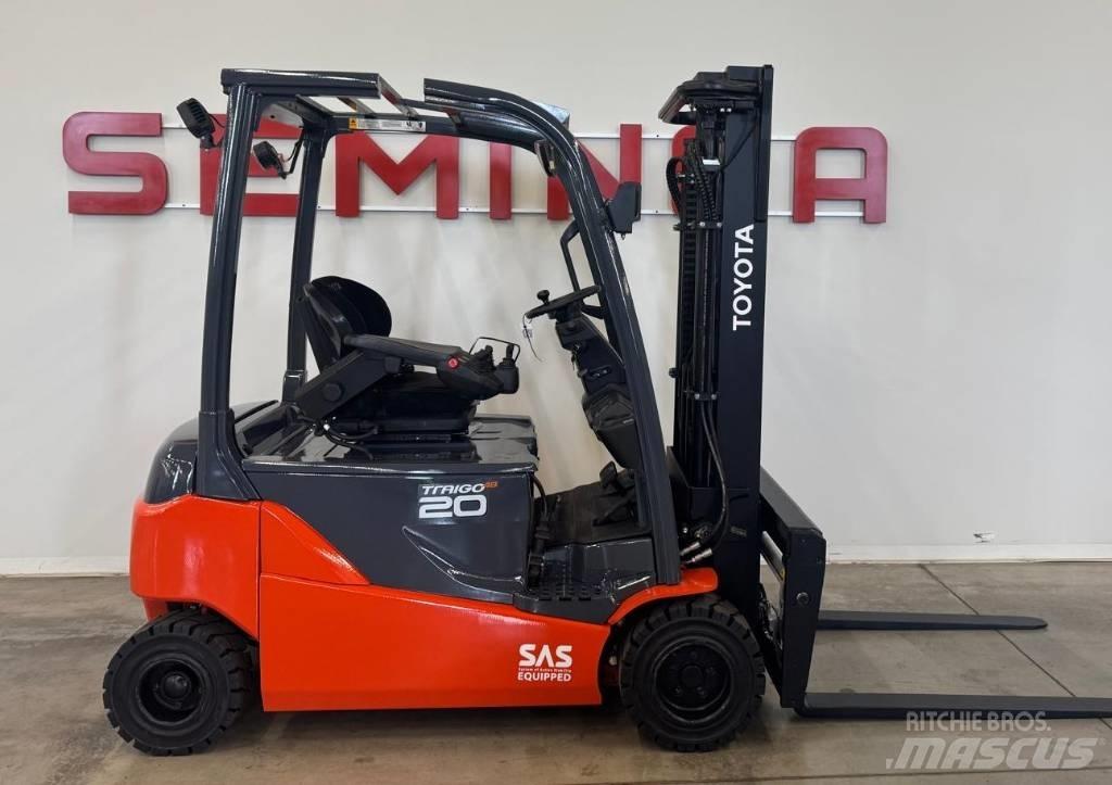 Toyota 10898 8FBM20T Chariots élévateurs électriques