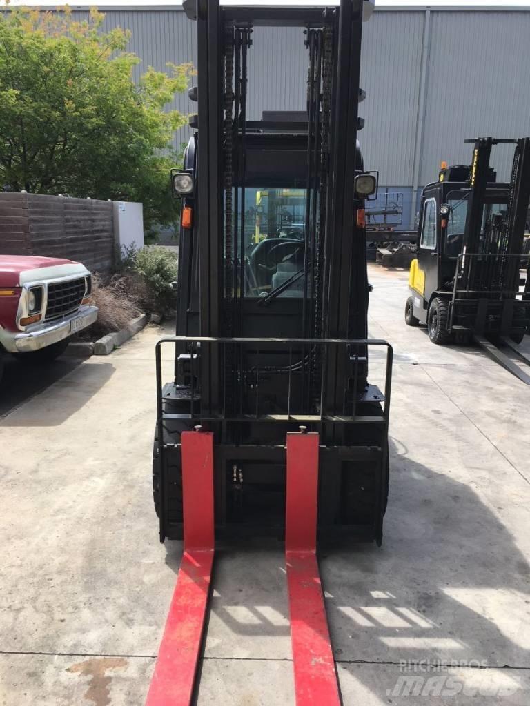 Hyster H3.0TX Chariots GPL