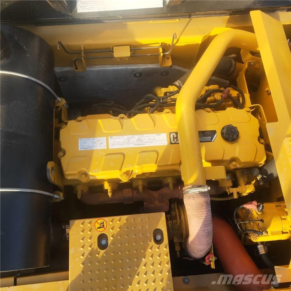 CAT 340D2 Pelle sur chenilles
