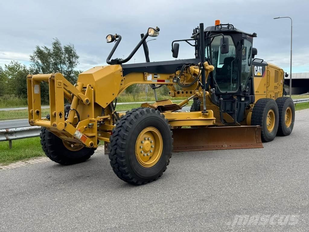 CAT 140M2 Niveleuse
