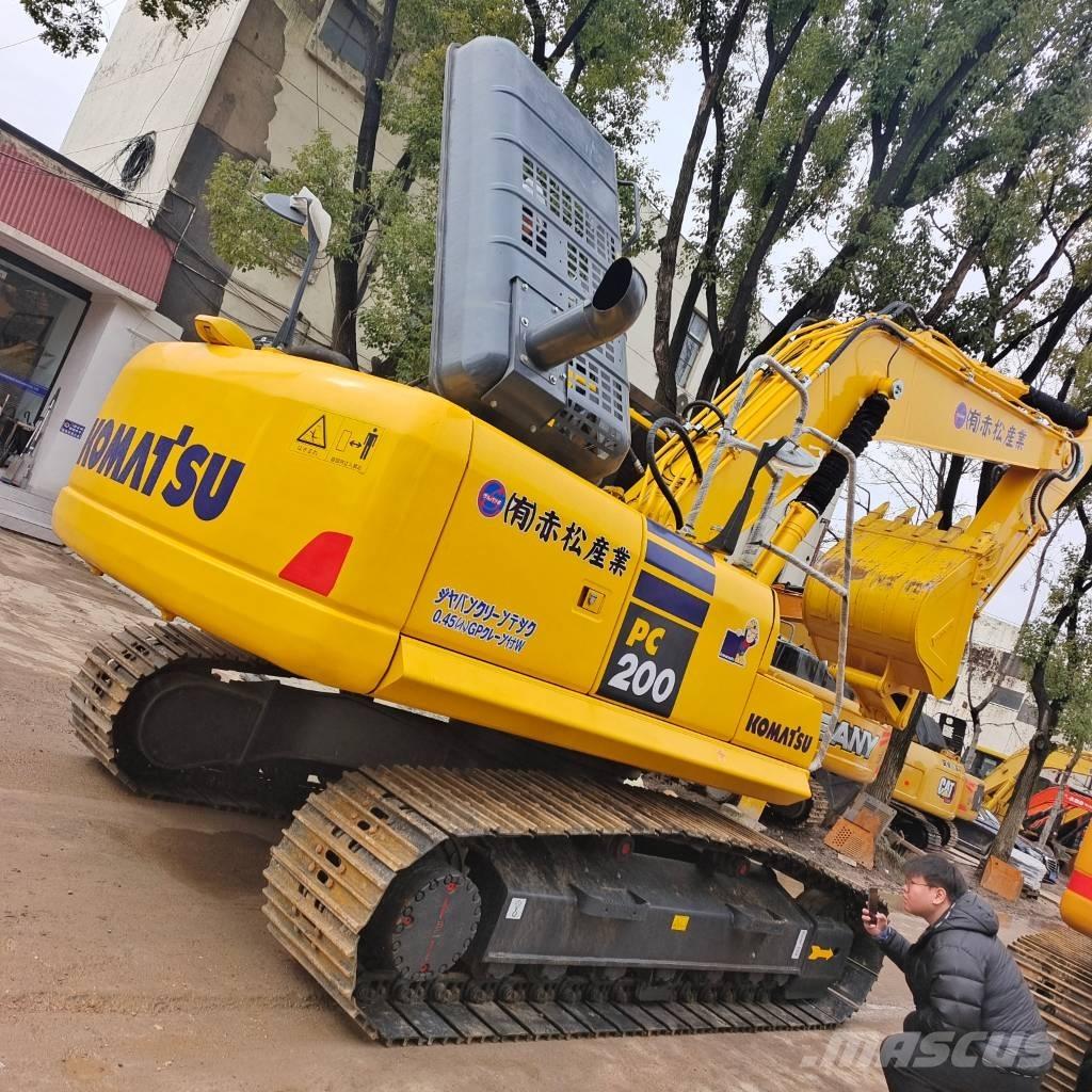 Komatsu PC 200 LC Pelle sur chenilles