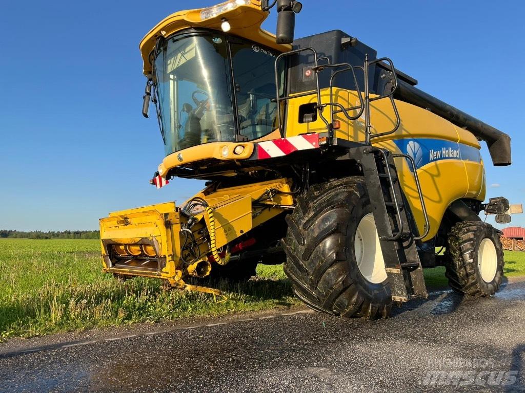 New Holland CX 860 Moissonneuse batteuse