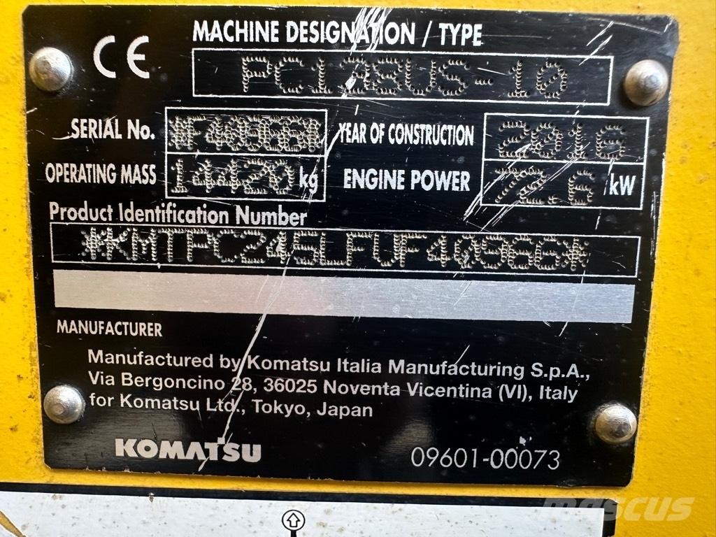 Komatsu PC 138 US-10 Pelle sur chenilles