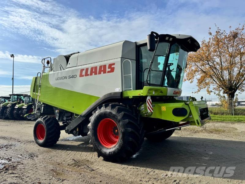 CLAAS LEXION 540 Moissonneuse batteuse