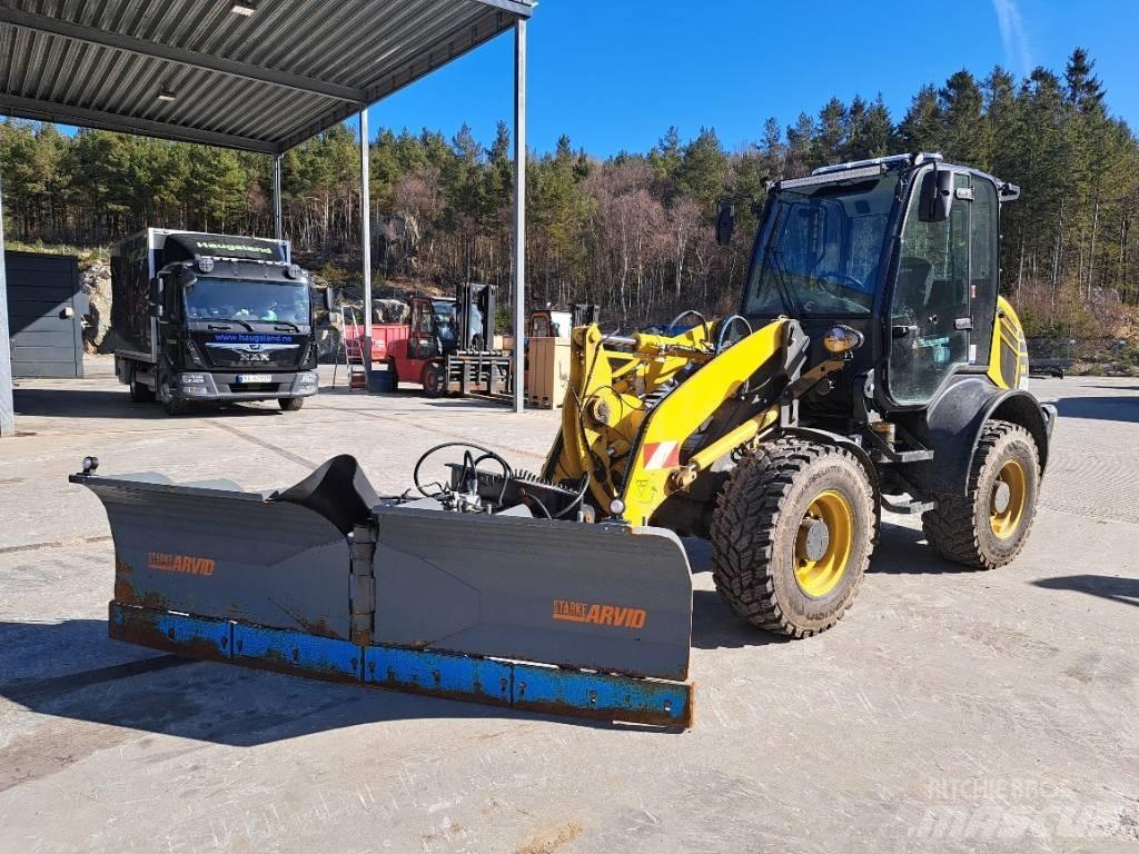 Komatsu WA 80 M Chargeuse sur pneus