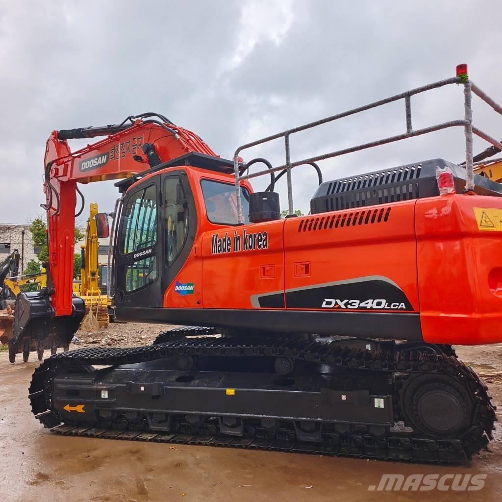 Doosan DX 340 LC Pelle sur chenilles