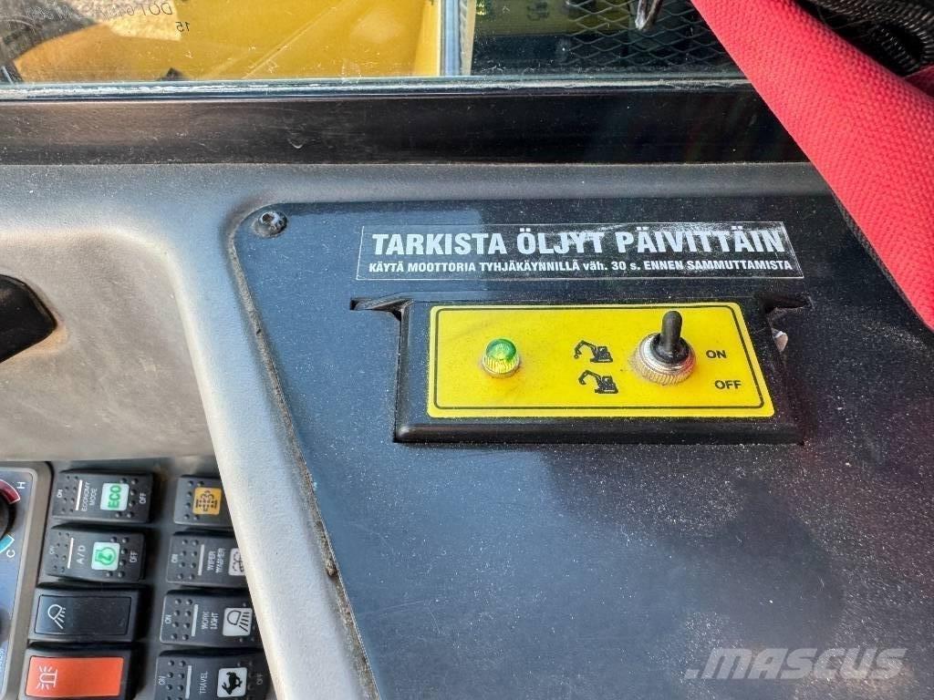 Yanmar Vio 80 Pelle sur chenilles