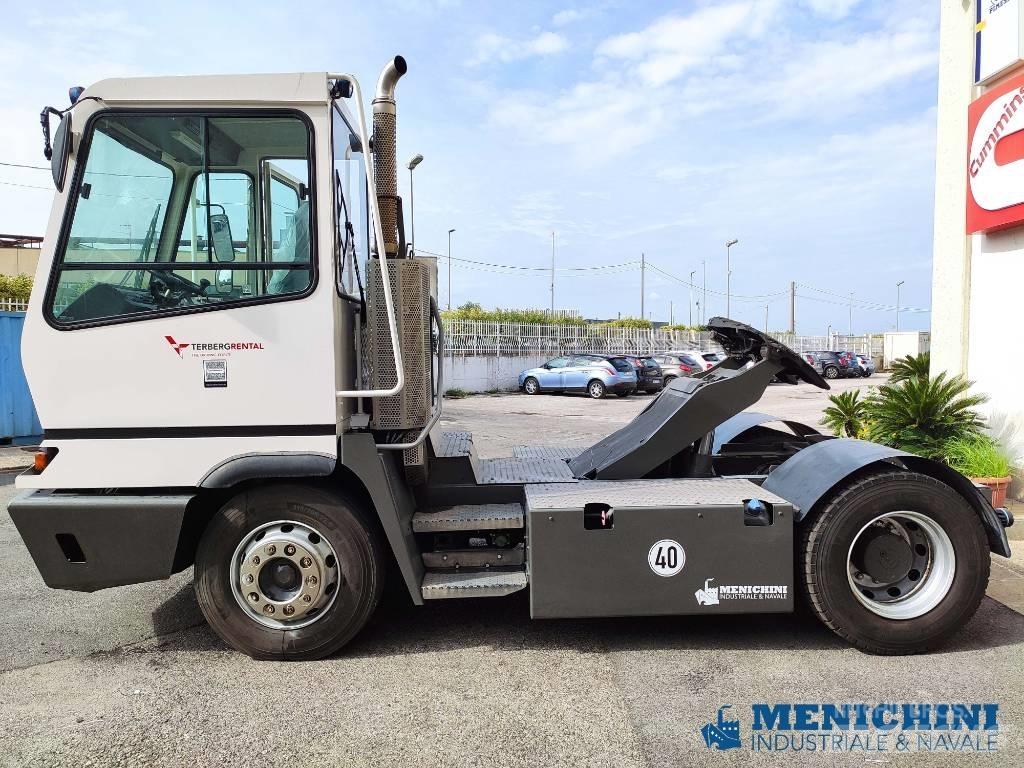 Terberg YT 222 Tracteur de manœuvre