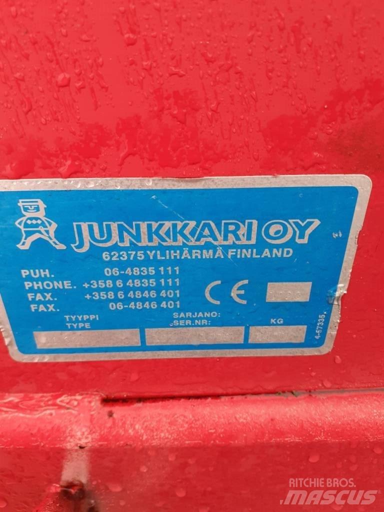 Junkkari NM 320 Faucheuse-conditionneuse