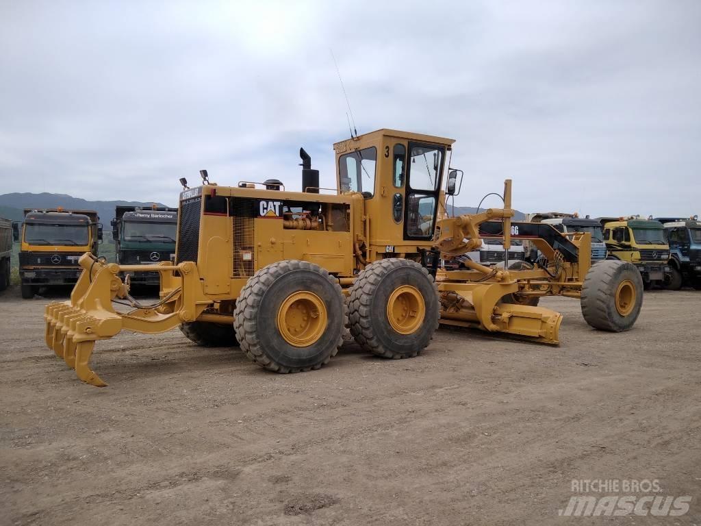 CAT 16 G Niveleuse
