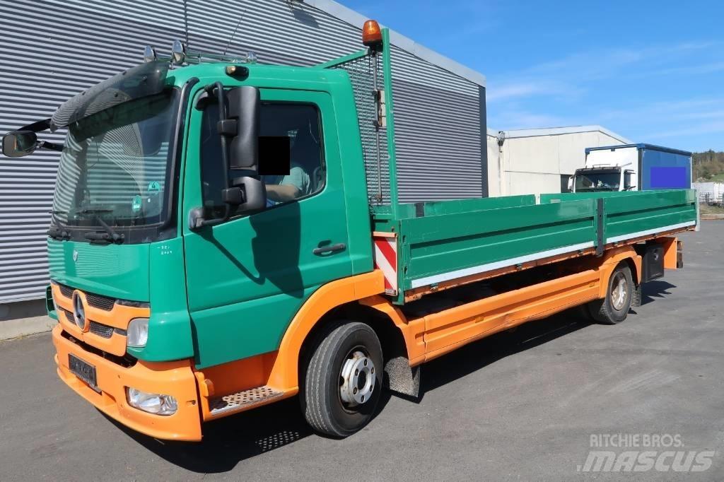 Mercedes-Benz 822 L Utilitaire benne