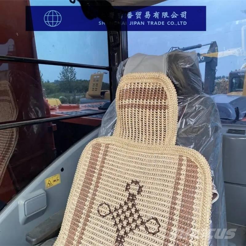 Hitachi ZX 210 Pelle sur chenilles