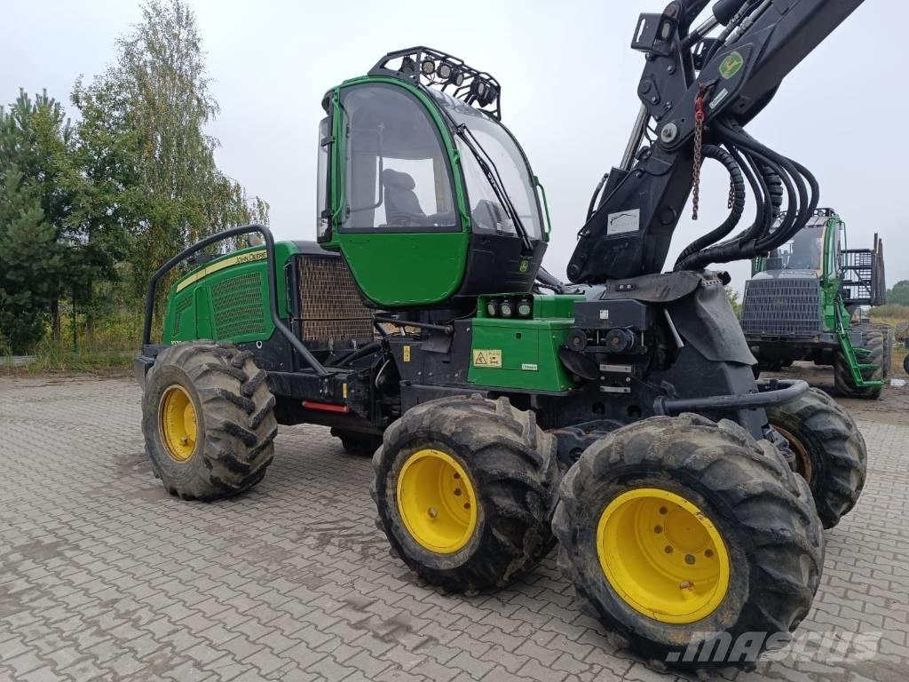John Deere 1070 E Abatteuse