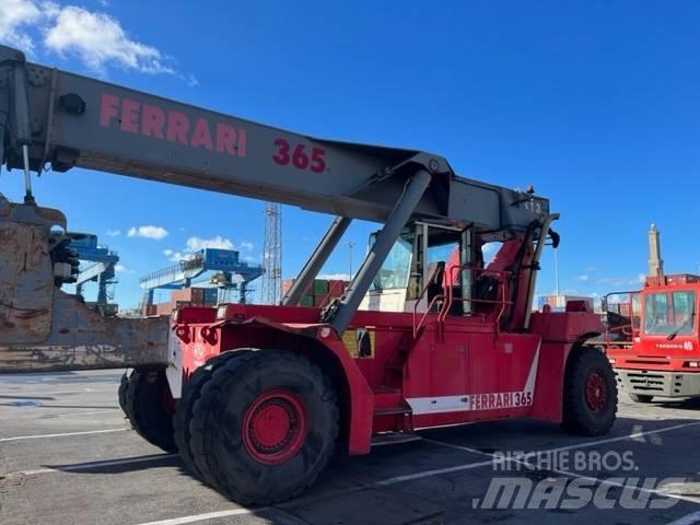 CVS Ferrari F365.5 Reachstackers