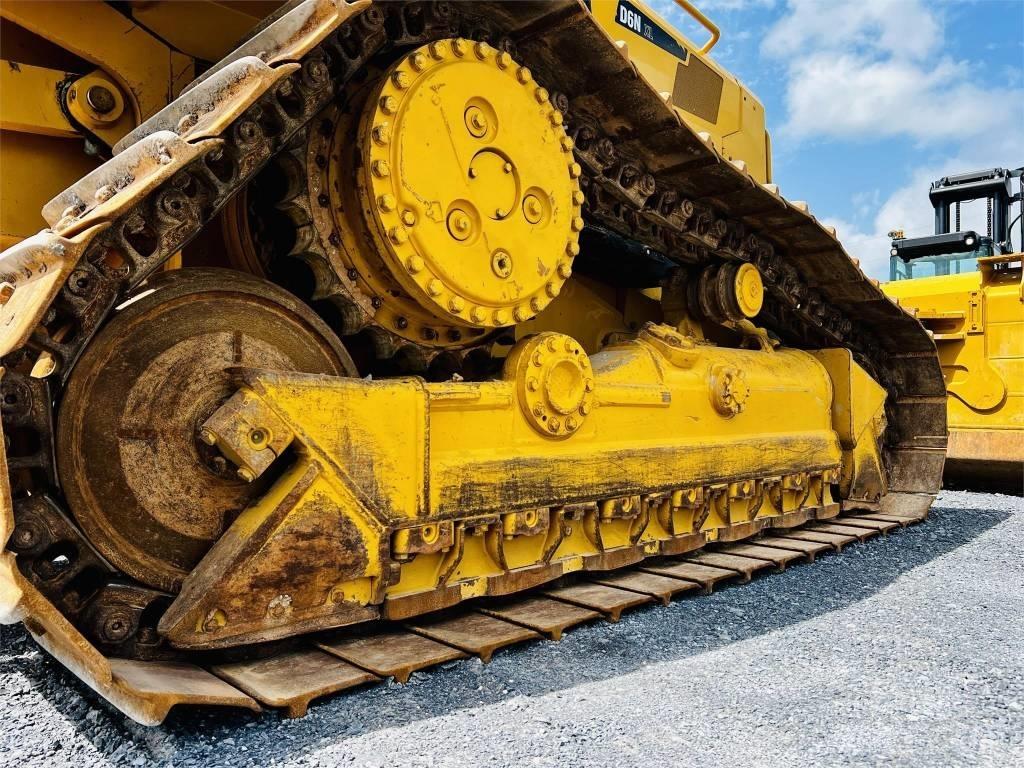 CAT D 6 N XL Bouteurs sur chenilles
