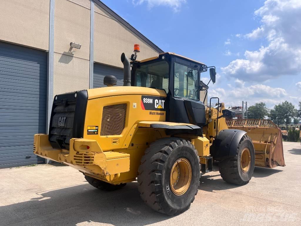 CAT 938M Chargeuse sur pneus