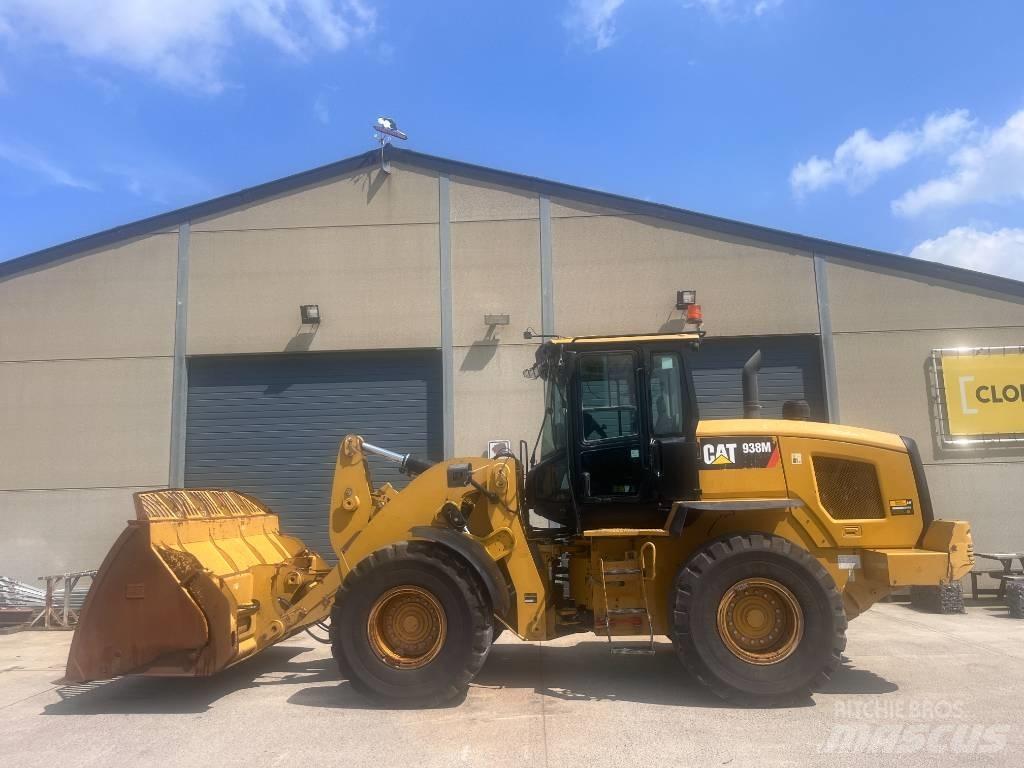 CAT 938M Chargeuse sur pneus