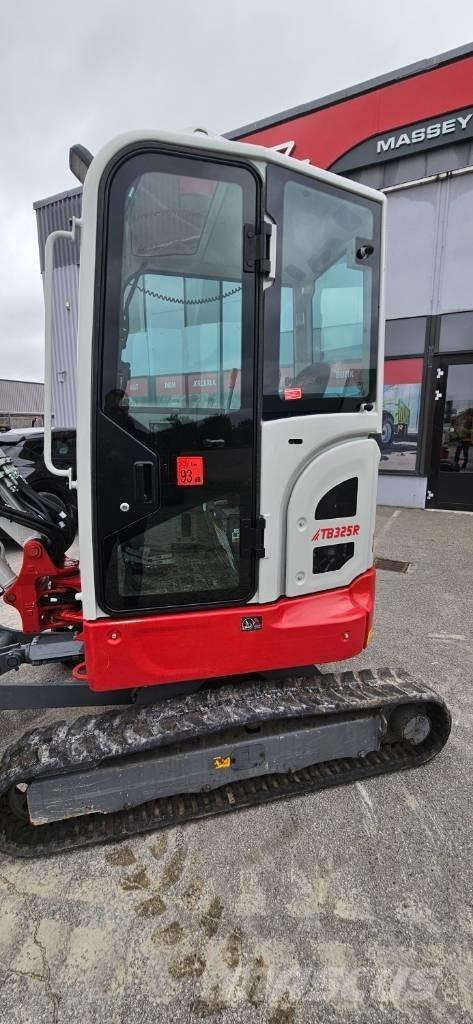 Takeuchi TB 325 R Mini pelle < 7t