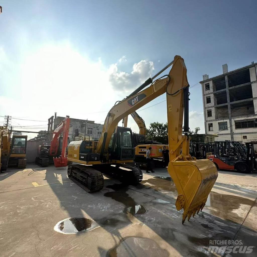 CAT 312 D Pelle sur chenilles