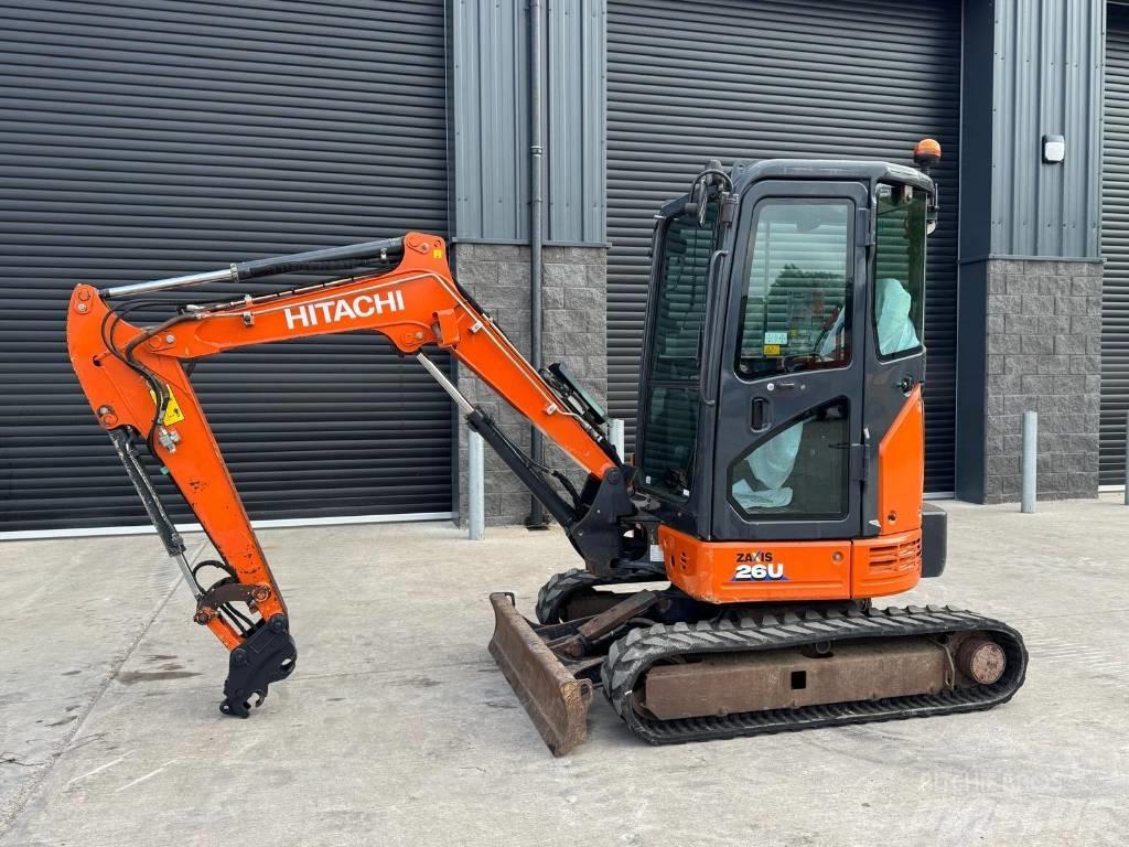 Hitachi ZX 26 U-6 cr Mini pelle < 7t