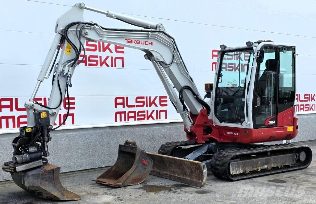 Takeuchi TB 260 Mini pelle < 7t