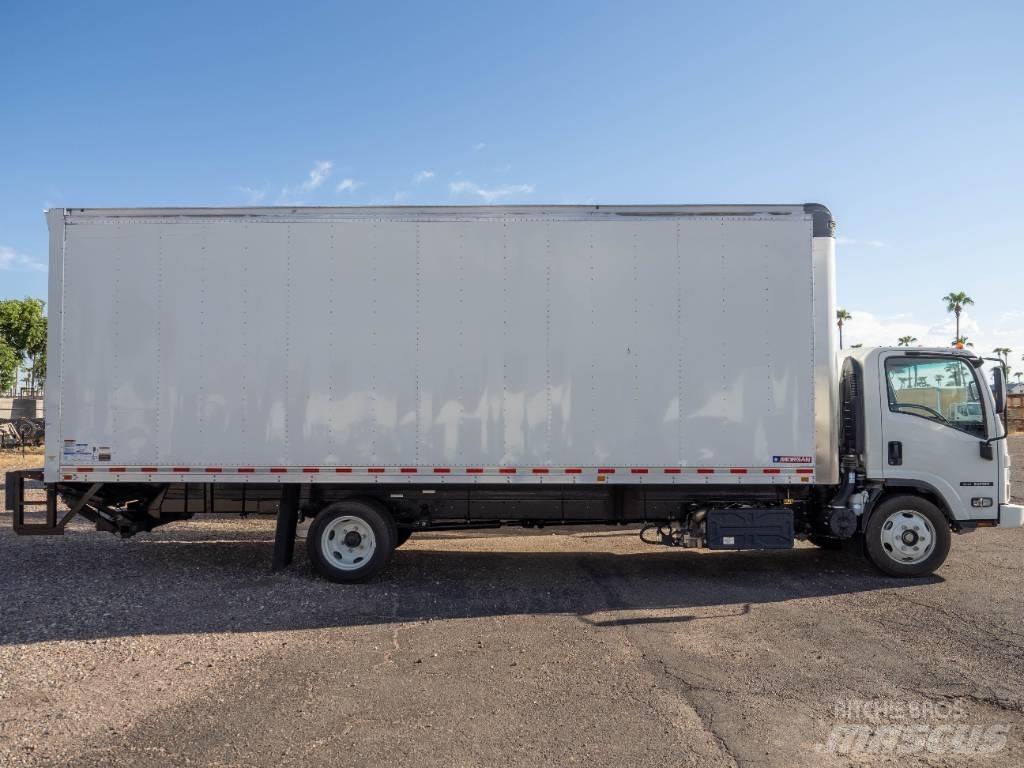 Isuzu NRR Camion Fourgon