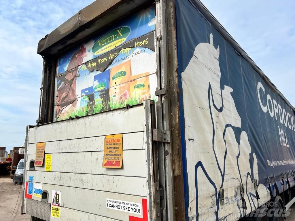 Scania P 270 Camion à rideaux coulissants (PLSC)