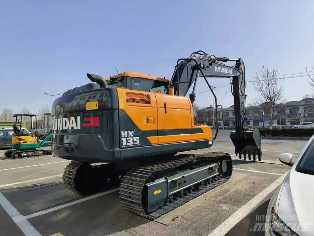 Hyundai HX135 Pelle sur chenilles