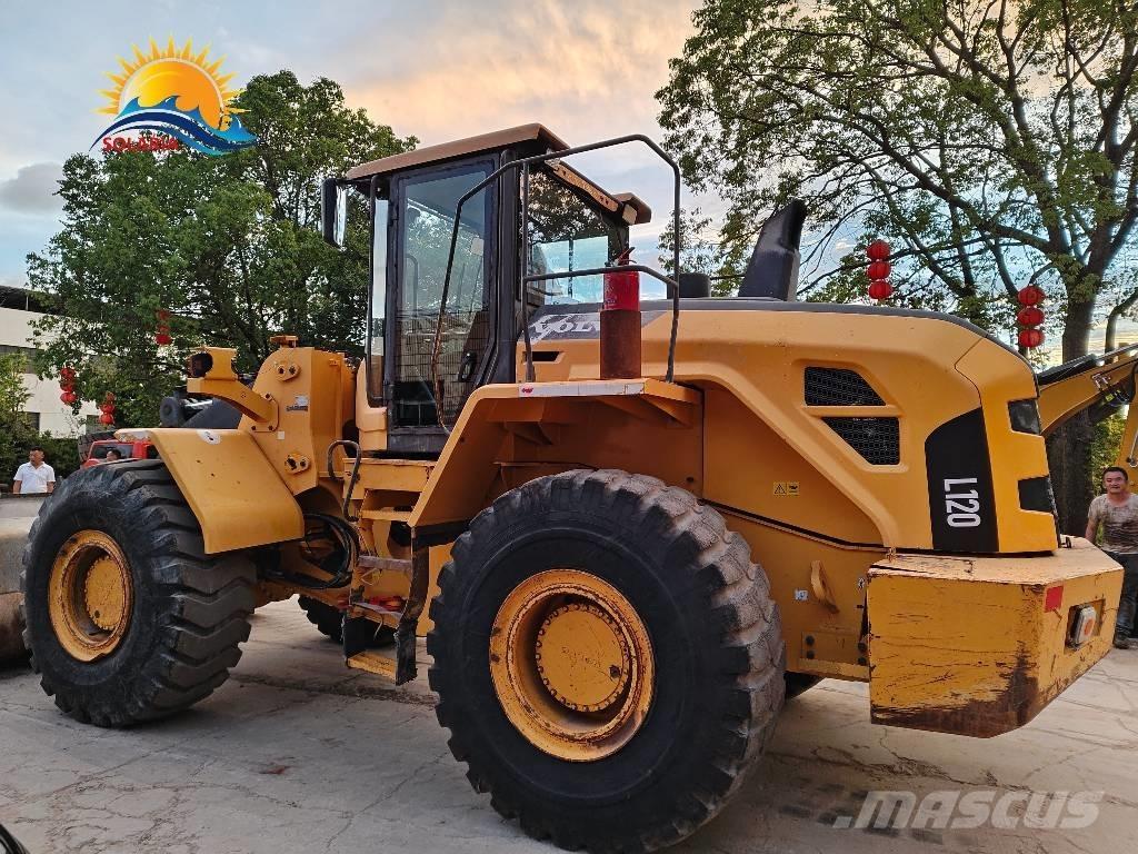 Volvo L 120 Chargeuse sur pneus