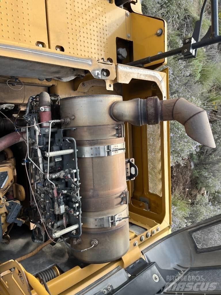 CAT 329 E Pelle sur chenilles