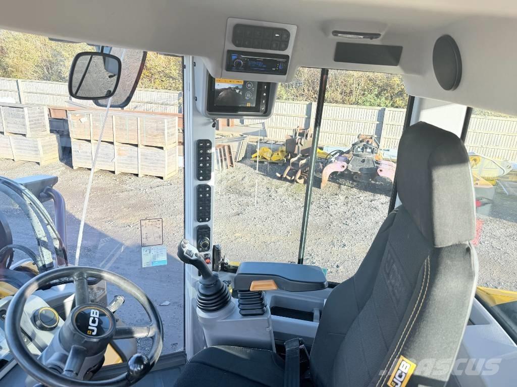 JCB 457 Chargeuse sur pneus