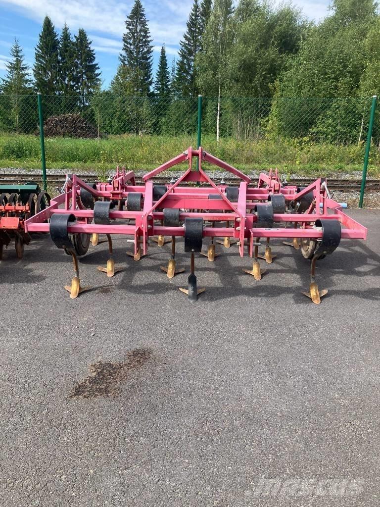 Potila KK13 Déchaumeur, cultivateur
