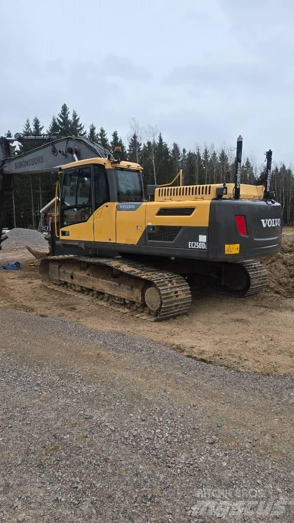 Volvo EC 250 D L Pelle sur chenilles