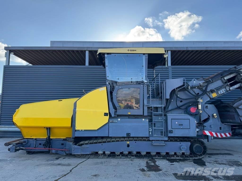 Bomag BMF 2500 S Finisseur