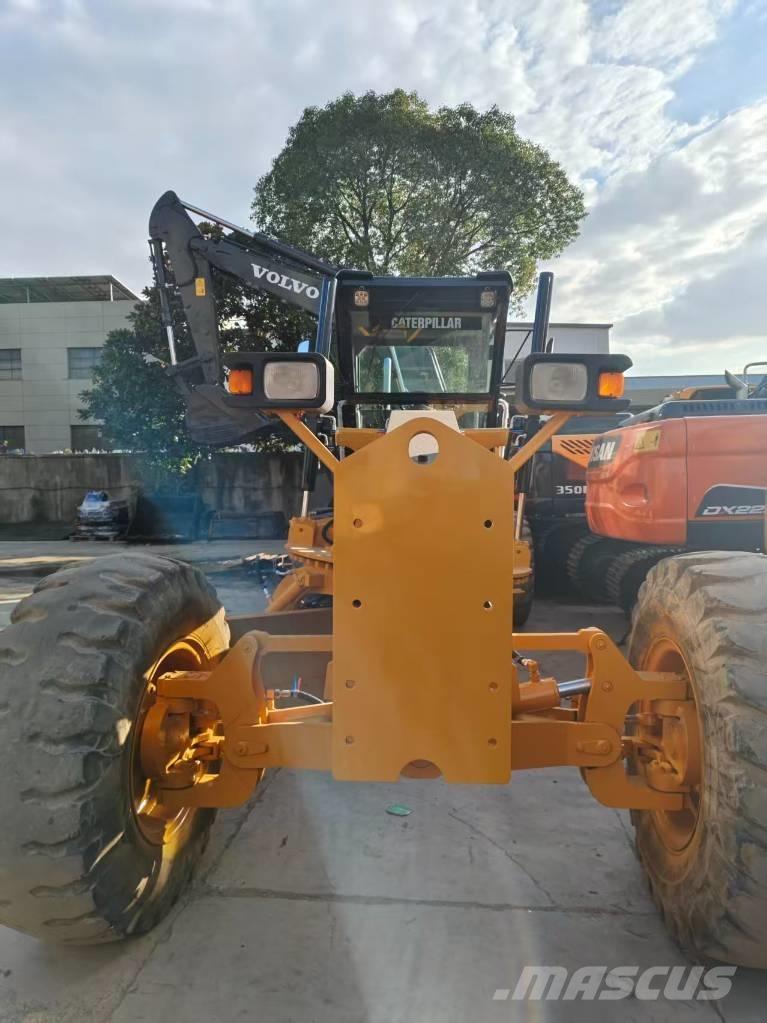 CAT 120 H Niveleuse
