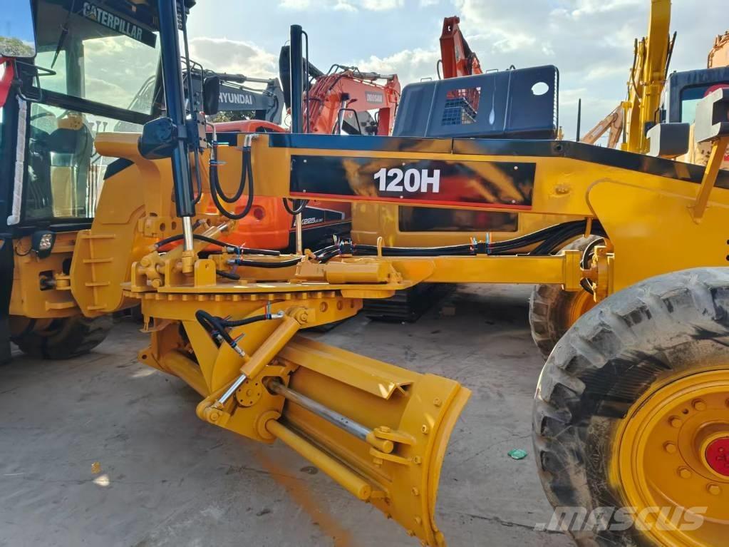 CAT 120 H Niveleuse