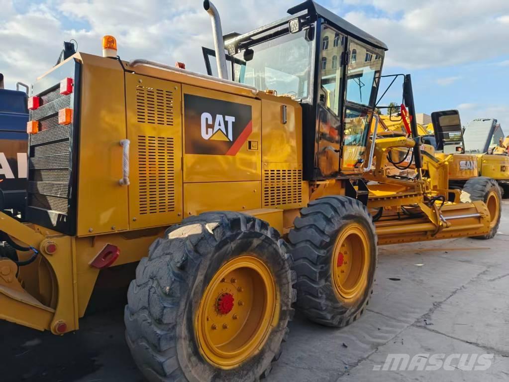 CAT 120 H Niveleuse
