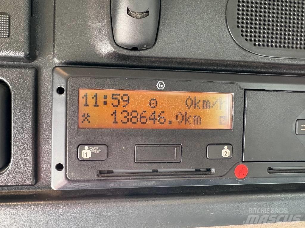 DAF LF180 Camion balayeur