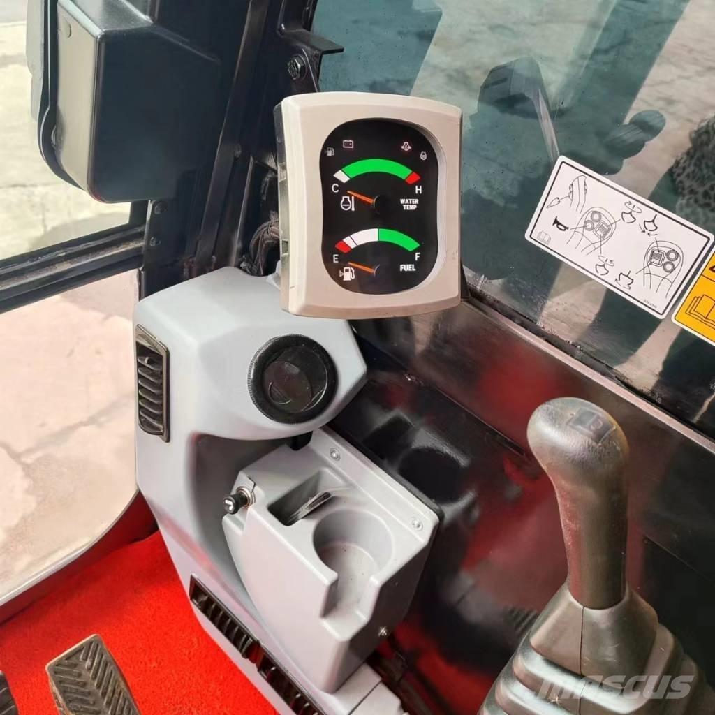 CAT 307E2 Chargeuse télescopique sur pneus