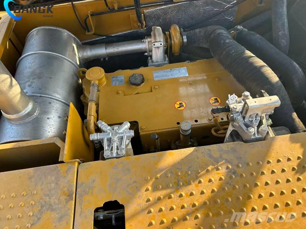 CAT 320 D 2L Pelle sur chenilles