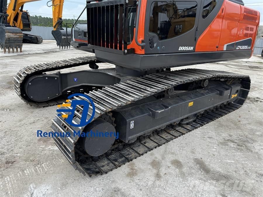Doosan DX 225 LC-9C Pelle sur chenilles