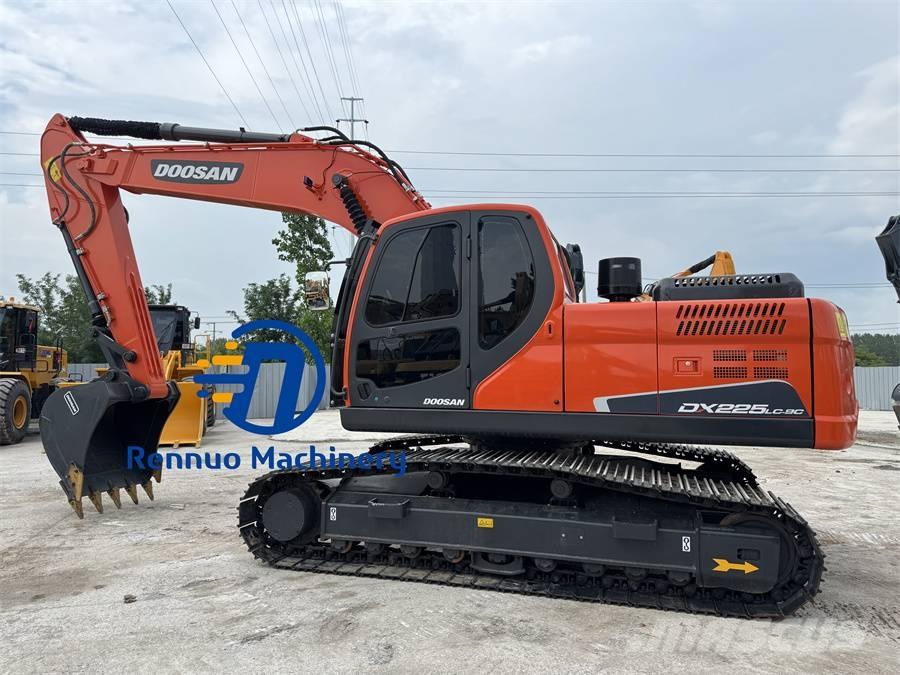 Doosan DX 225 LC-9C Pelle sur chenilles
