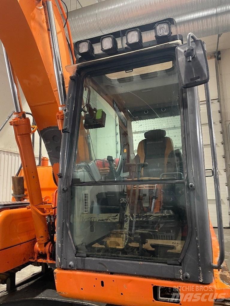 Doosan DX 160 Pelle sur chenilles