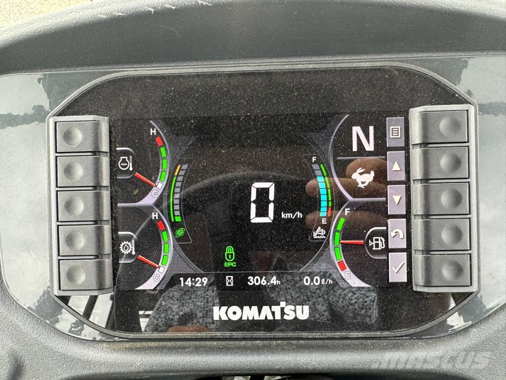 Komatsu WA 100 Chargeuse sur pneus