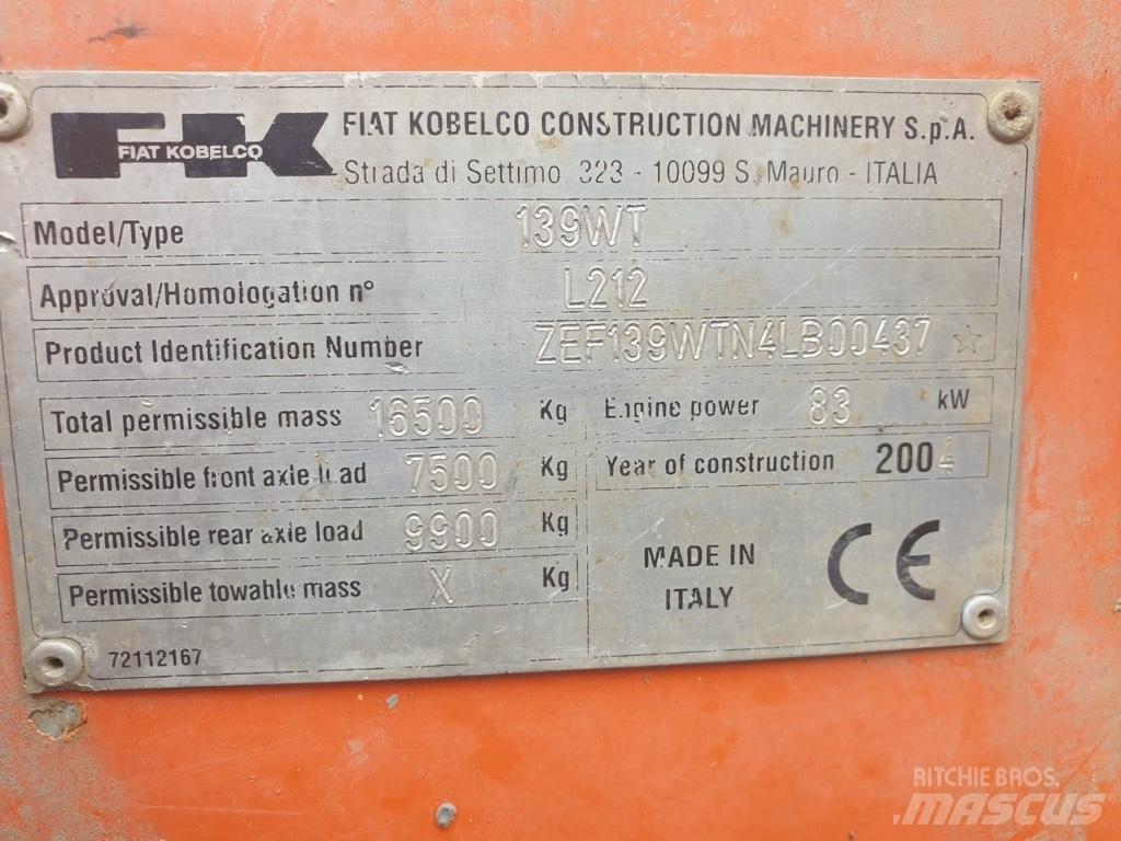 Fiat-Kobelco E 145 W Pelle sur pneus