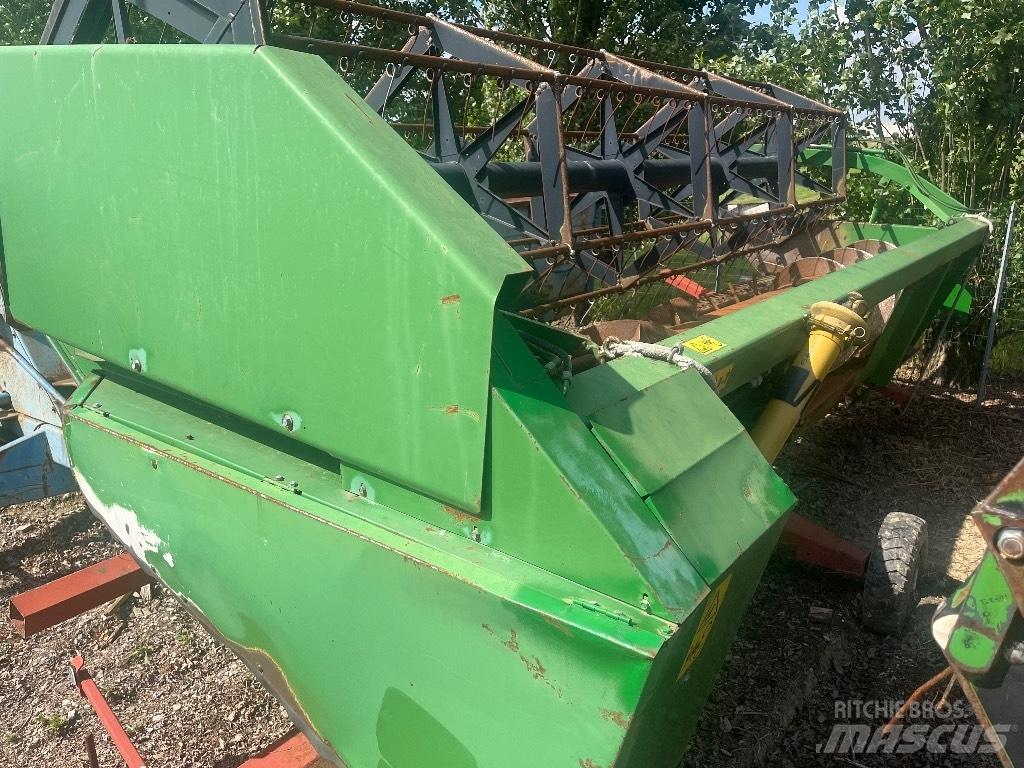 John Deere 2058 Moissonneuse batteuse