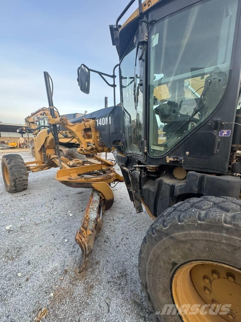 CAT 140 M Niveleuse